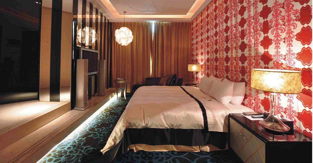 Li Hsin Motel Taichung Exteriör bild